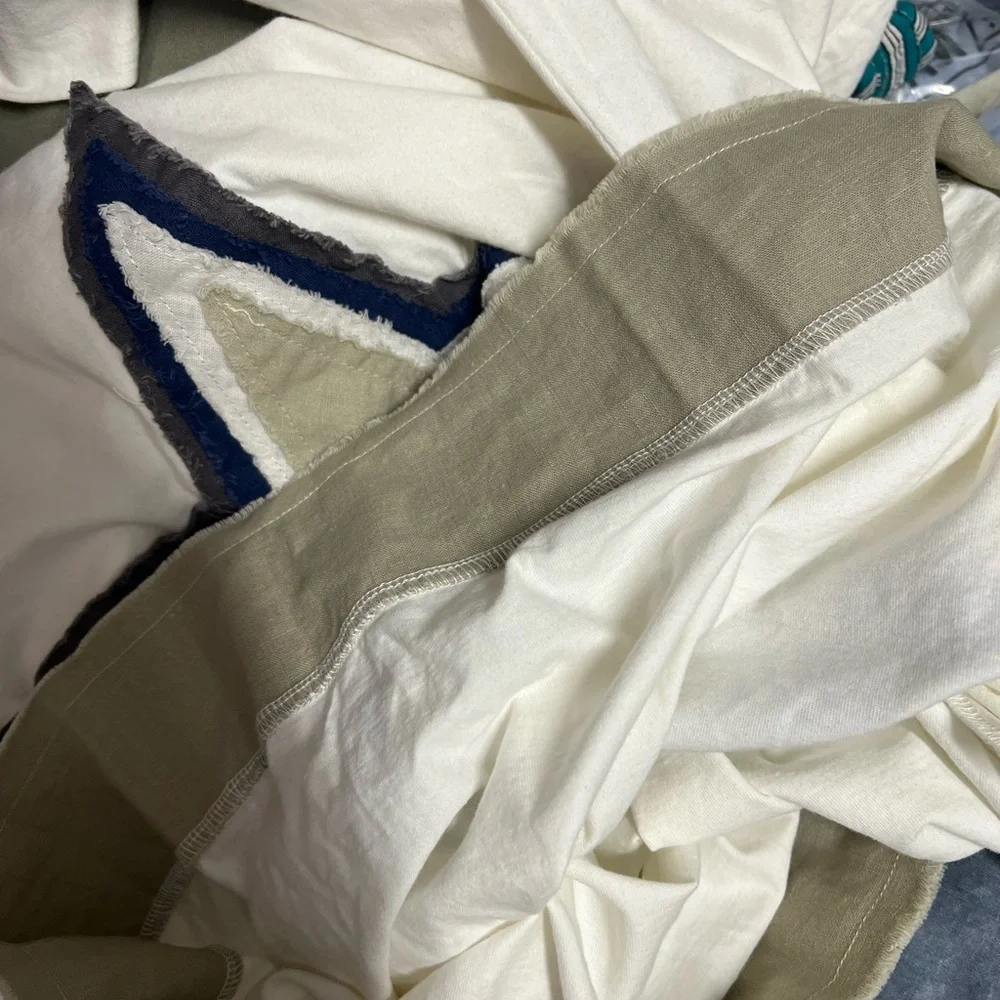 Blue Velvet long sleeve shirt with patchwork star detail 
size L/XL - Picture 7 of 7